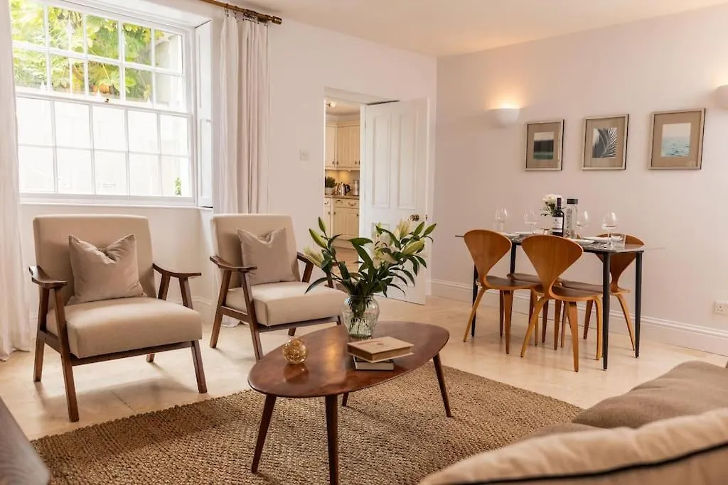 Pittville Apartment - By Luxury Apartments Cheltenham 0*,  United Kingdom
