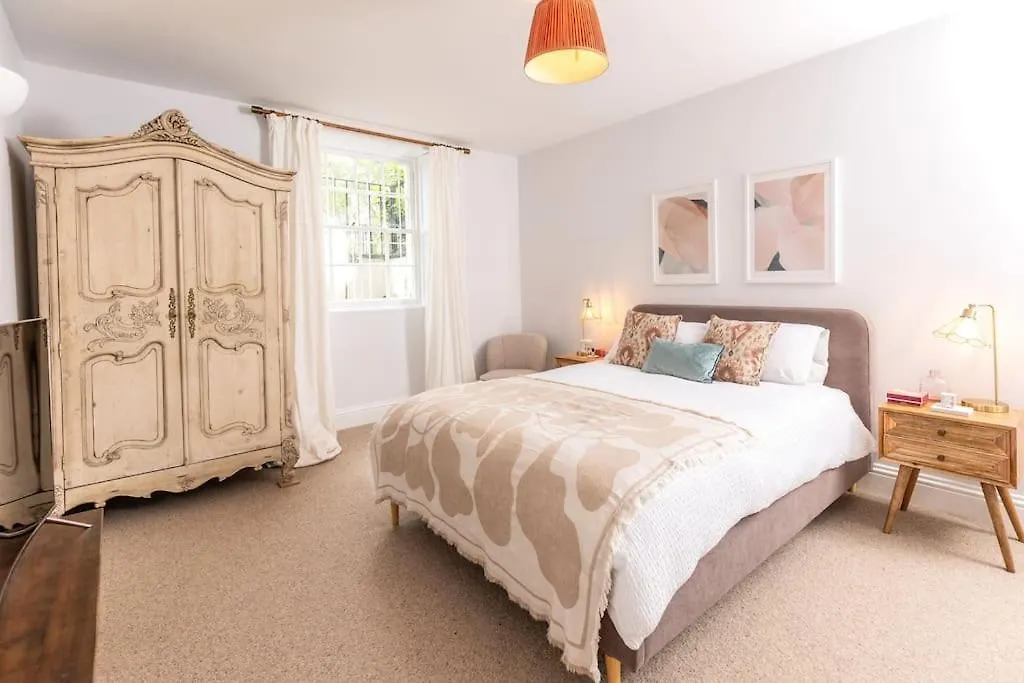 Pittville Apartment - By Luxury Apartments Cheltenham